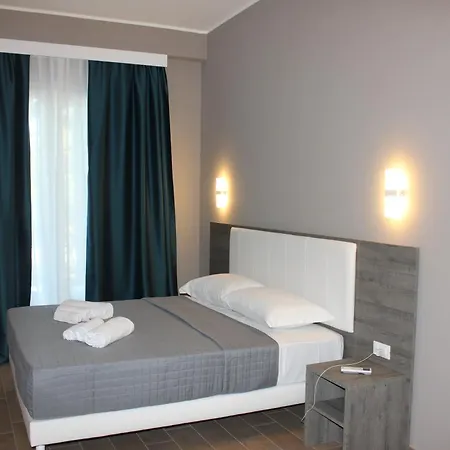 Sunset Bed & Breakfast 4*