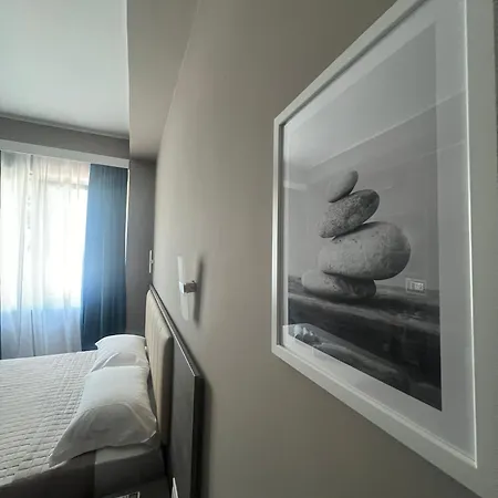 Sunset Nocleg ze śniadaniem 4*