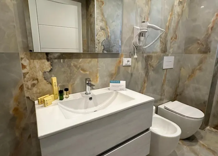 לינה וארוחת בוקר Sunset 4*