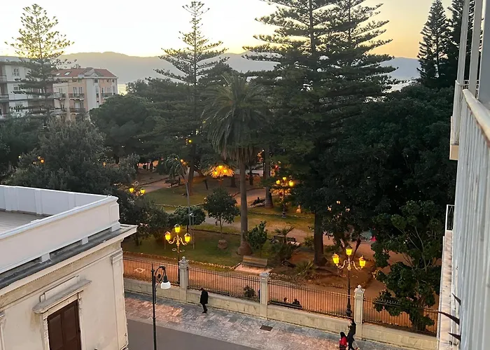 לינה וארוחת בוקר Sunset 4*